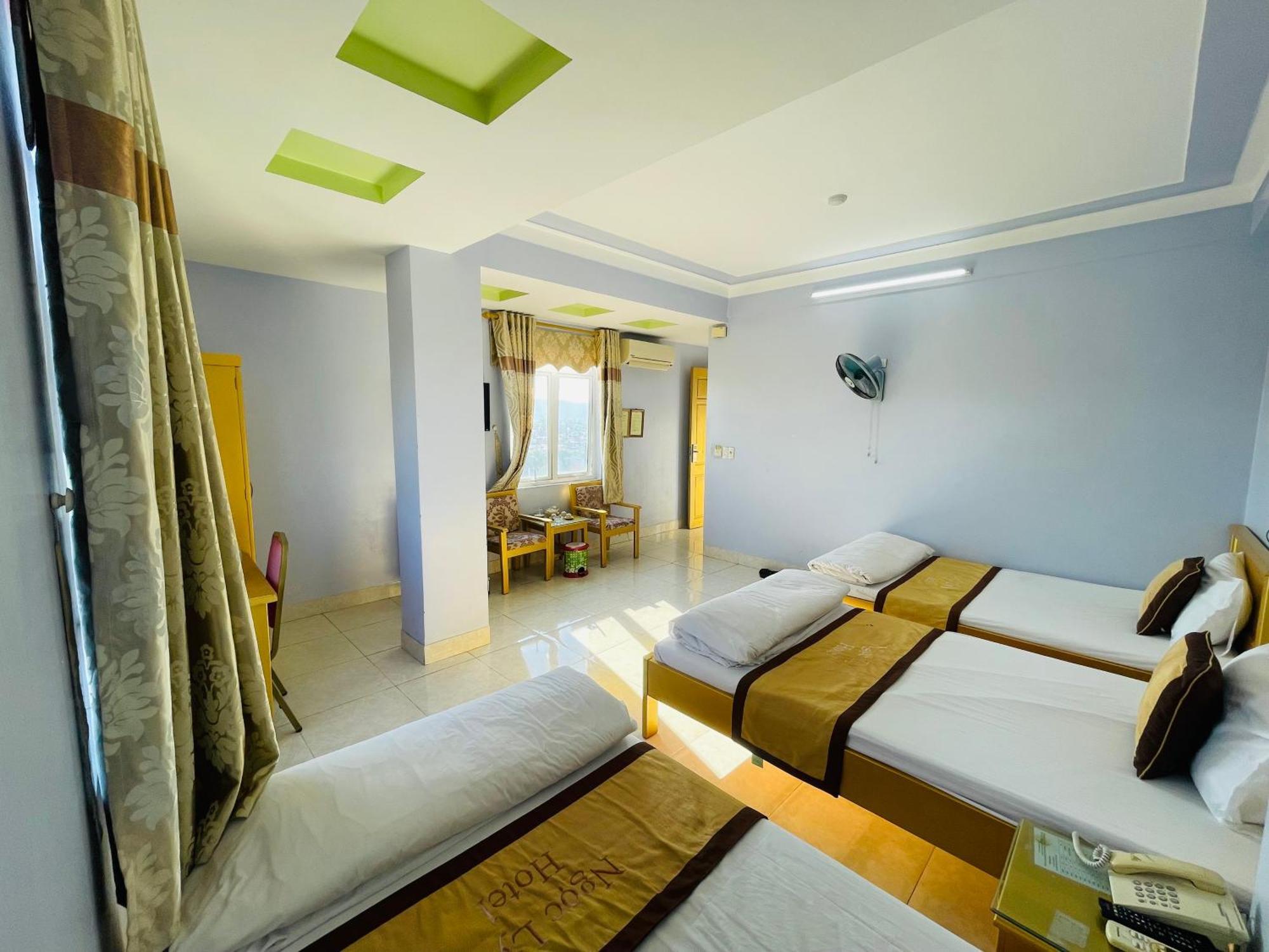 Khach San Ngoc Ly 8 Hotell Thanh Hóa Exteriör bild