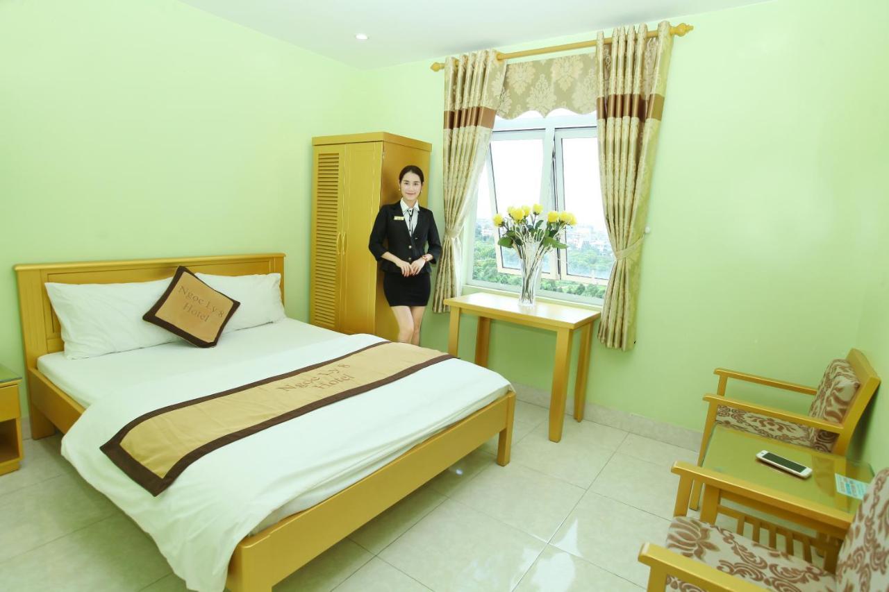 Khach San Ngoc Ly 8 Hotell Thanh Hóa Exteriör bild
